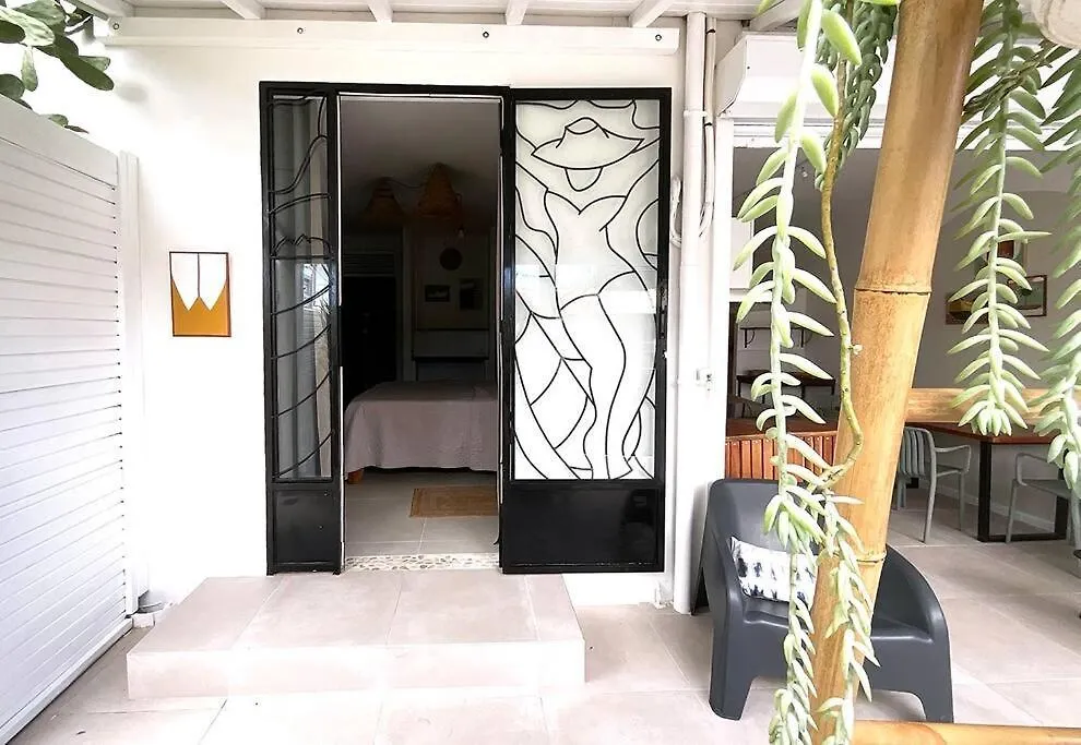 Port-Louis Surf House Apartment Guadeloupe